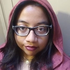 Meet your Posher, Connie